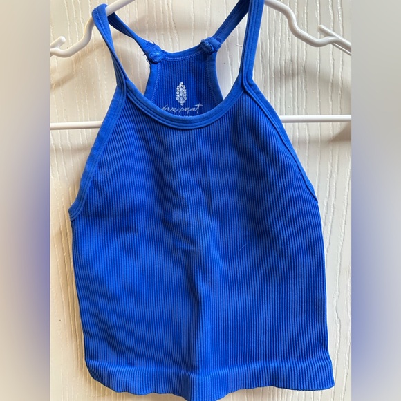 NWOT Happiness Runs Crop Tank - Picture 5 of 5